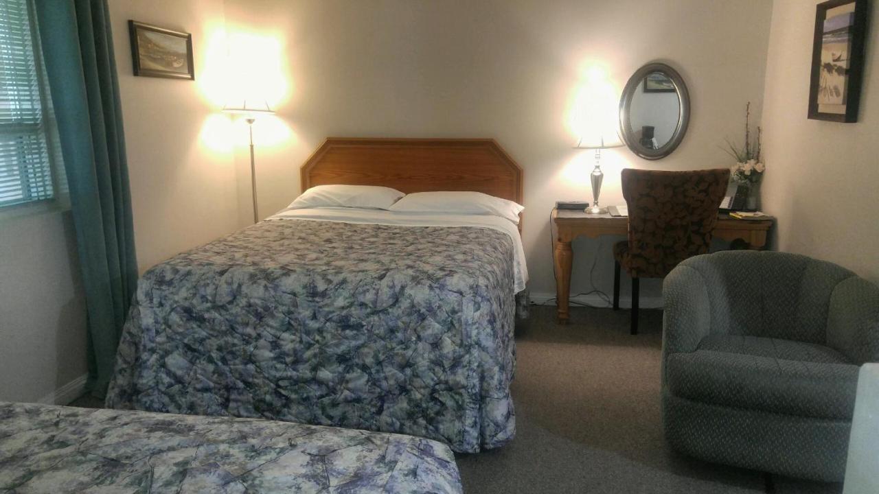 Mile Zero Motel Midway 外观 照片